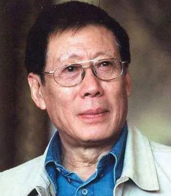 他是国家一家演员，电视剧片酬却只有2万元，给记者抽15元的烟