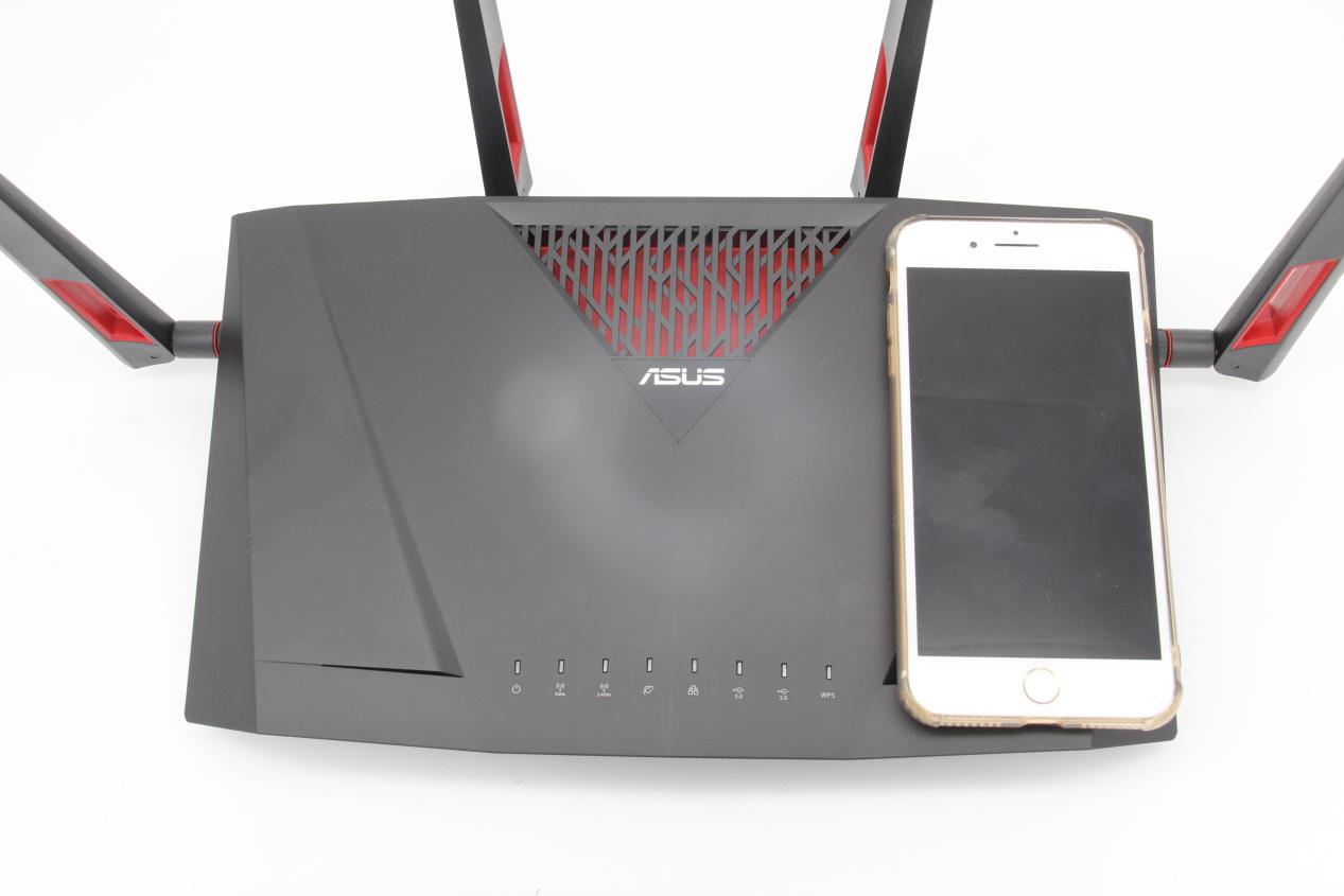 华硕路由器88u和86u对比,华硕路由器88u高达限量版