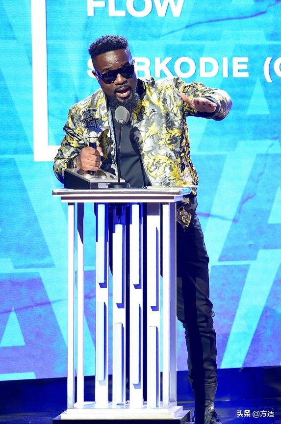 2019黑人娱乐电视嘻哈颁奖典礼举行，说唱男歌手J.Cole大获全胜