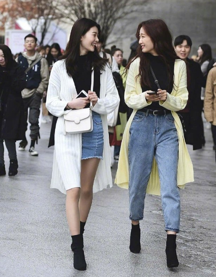 街拍奇装异服完整版,韩国人极简的穿搭风格