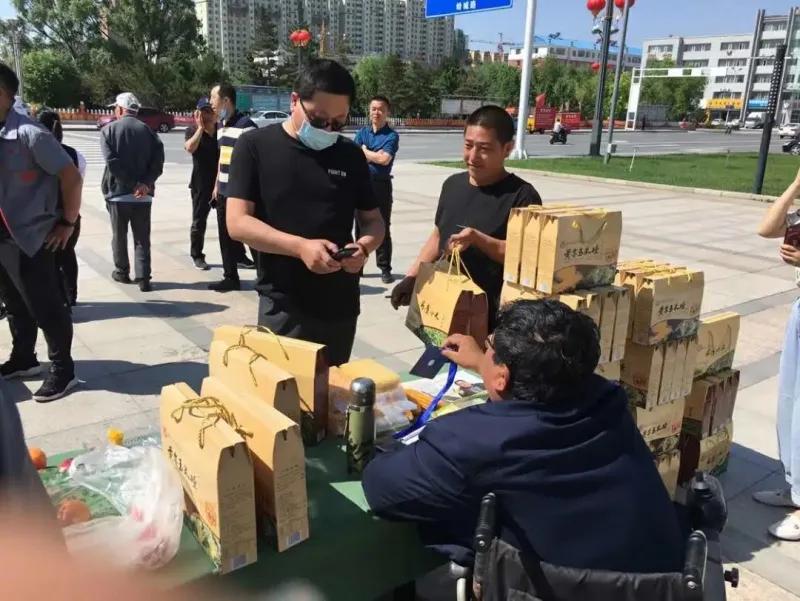 松原市长岭县委*战统**部携手非公企业开展消费扶贫活动