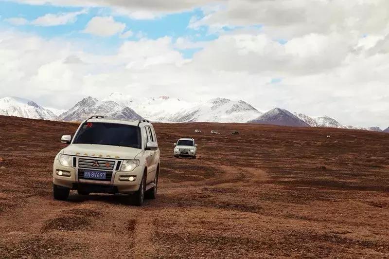 帕杰罗越野能力真的强吗 (帕杰罗是越野性能最好的车)