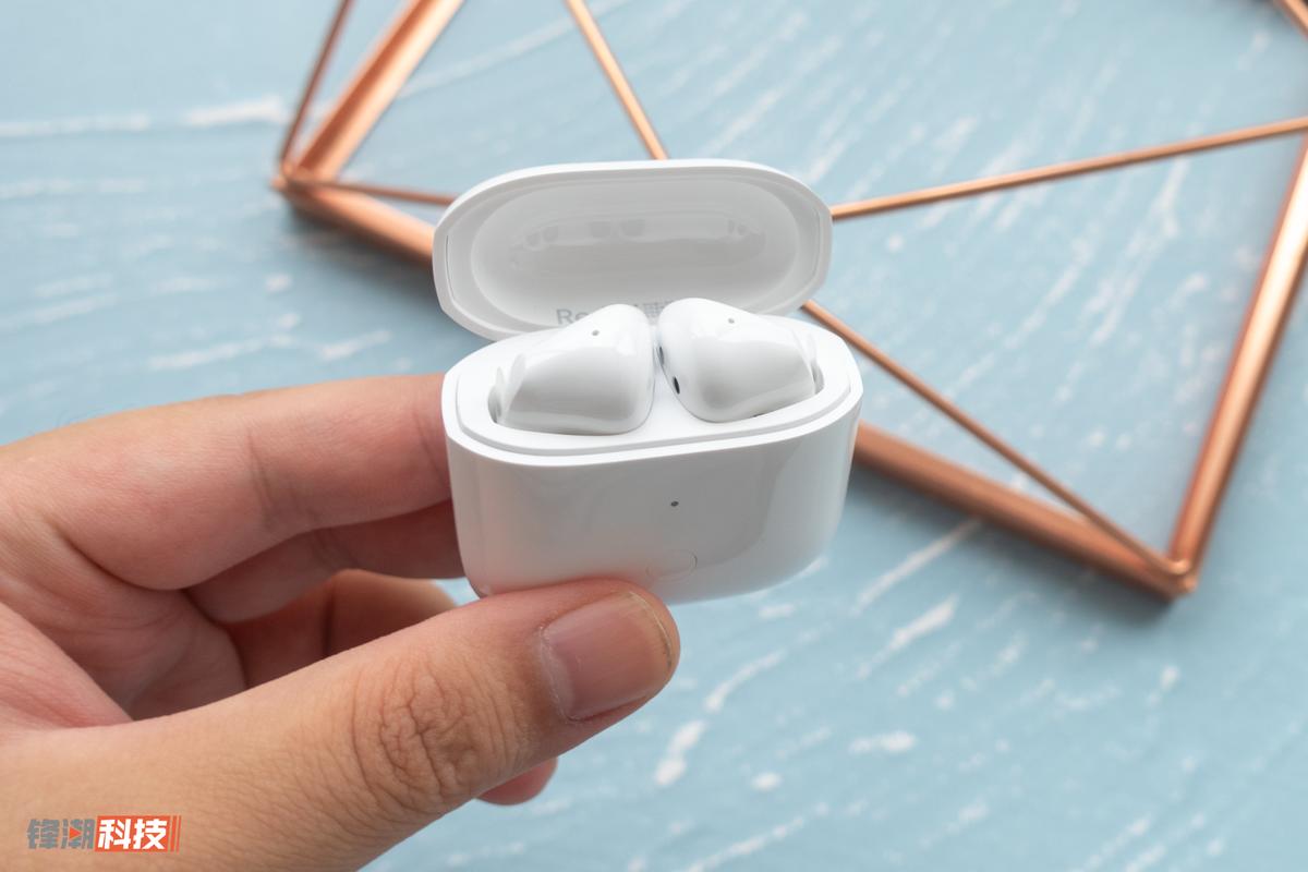 redmibuds3佩戴观感,redmibuds3是入耳还是半入耳