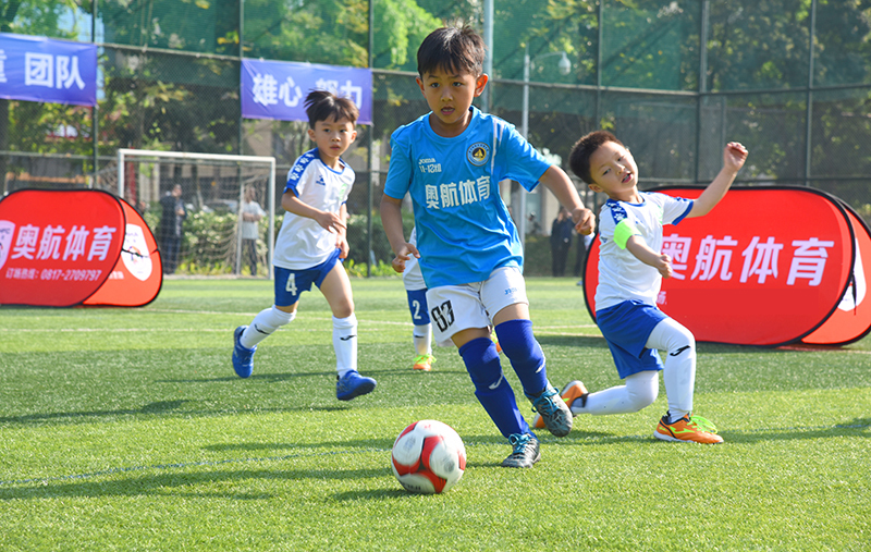 南充市青少年足球锦标赛,南充奥航比赛