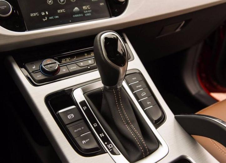 蓝鲸7速湿式双离合变速箱故障率,福克斯双离合变速箱故障率高不高