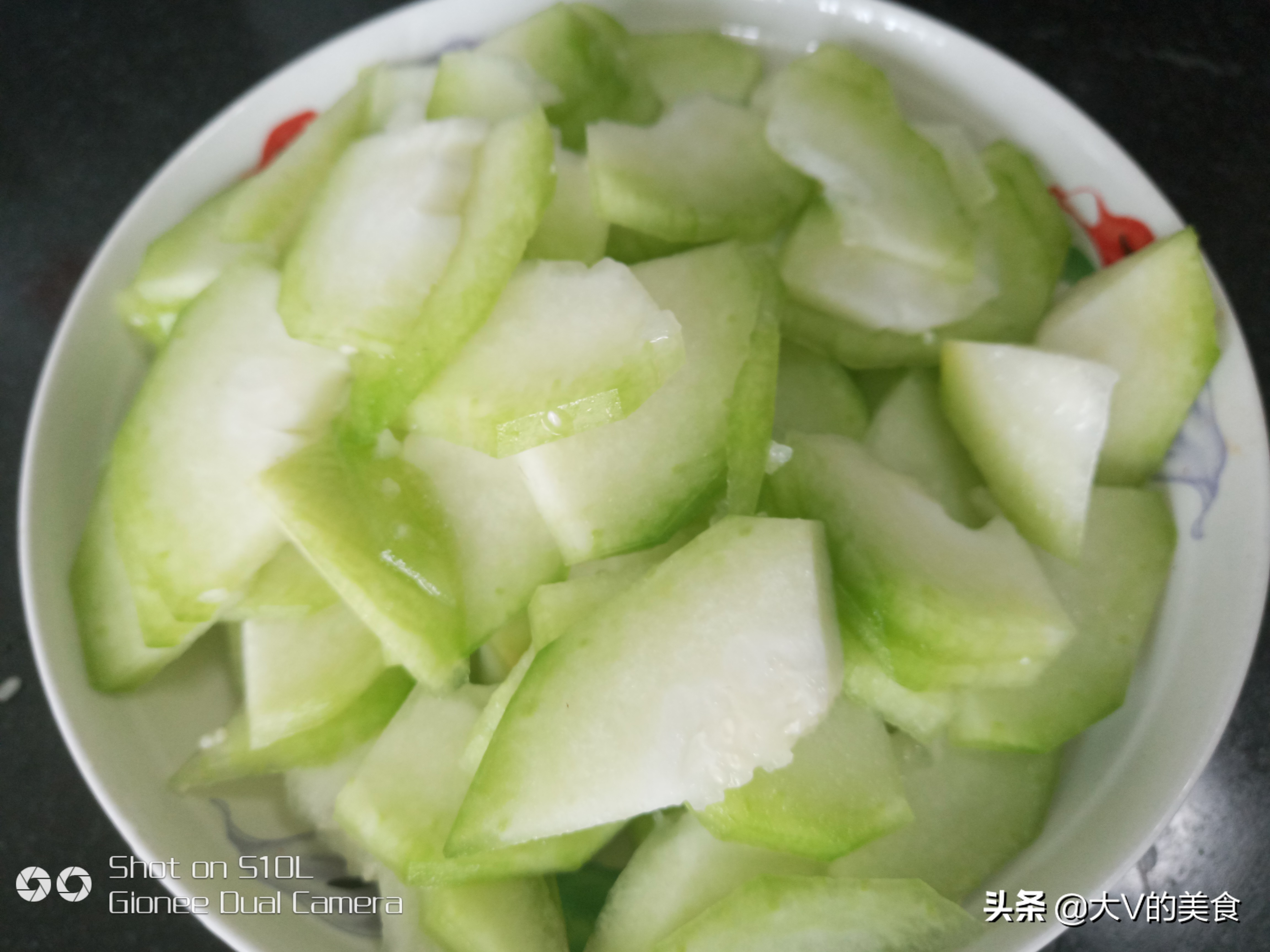 节瓜肉丝煲汤,节瓜煮粉丝肉丝的做法