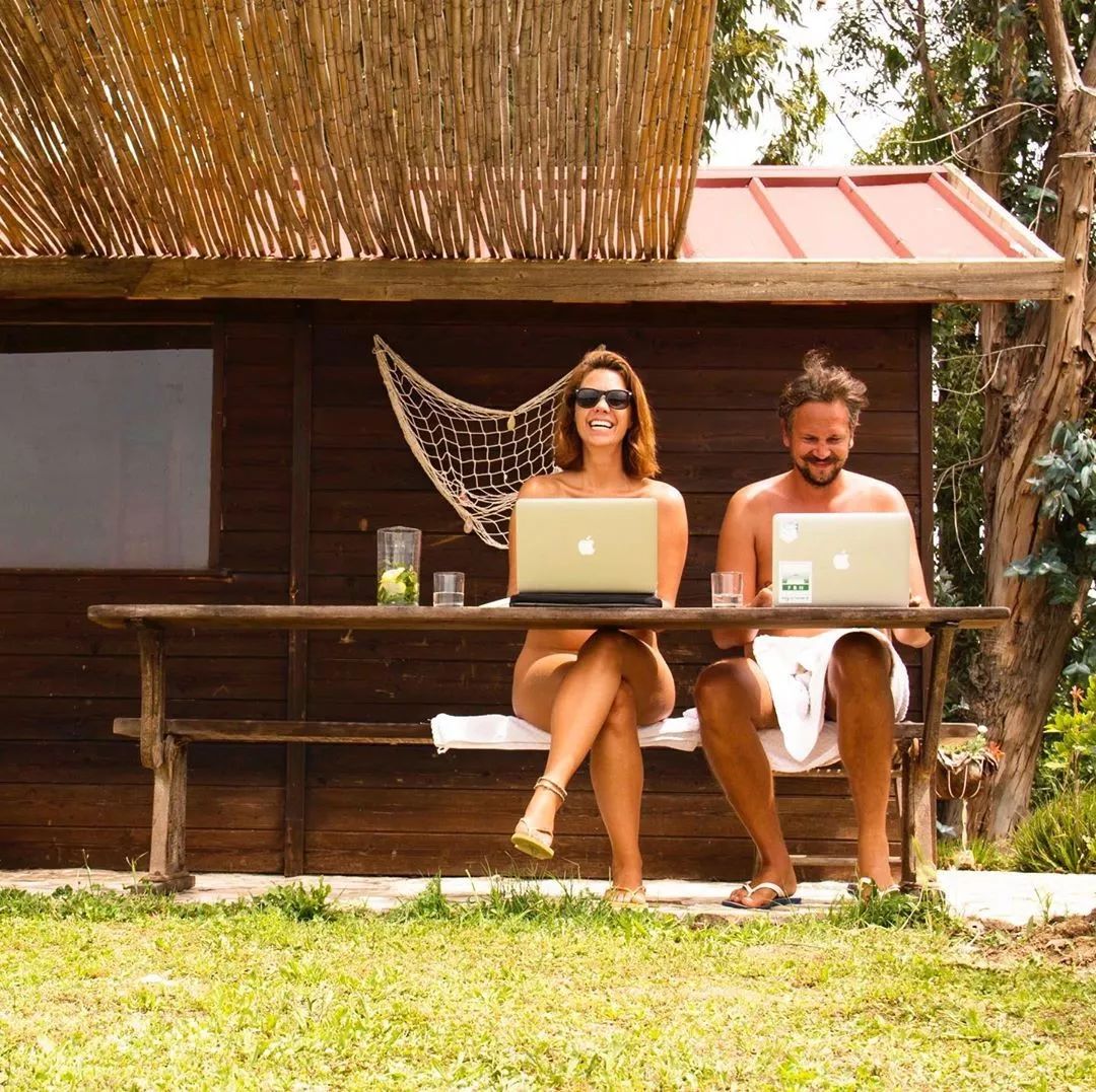 网红情侣全身照,网红情侣冬天全身照