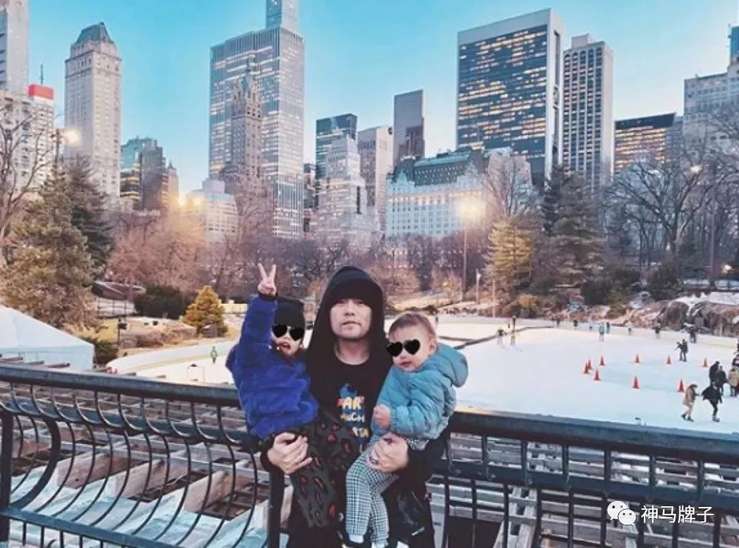 周杰伦小小周完整版,周杰伦小小周正面