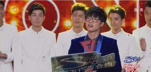 华晨宇快男夺冠之夜,华晨宇快男夺冠日期