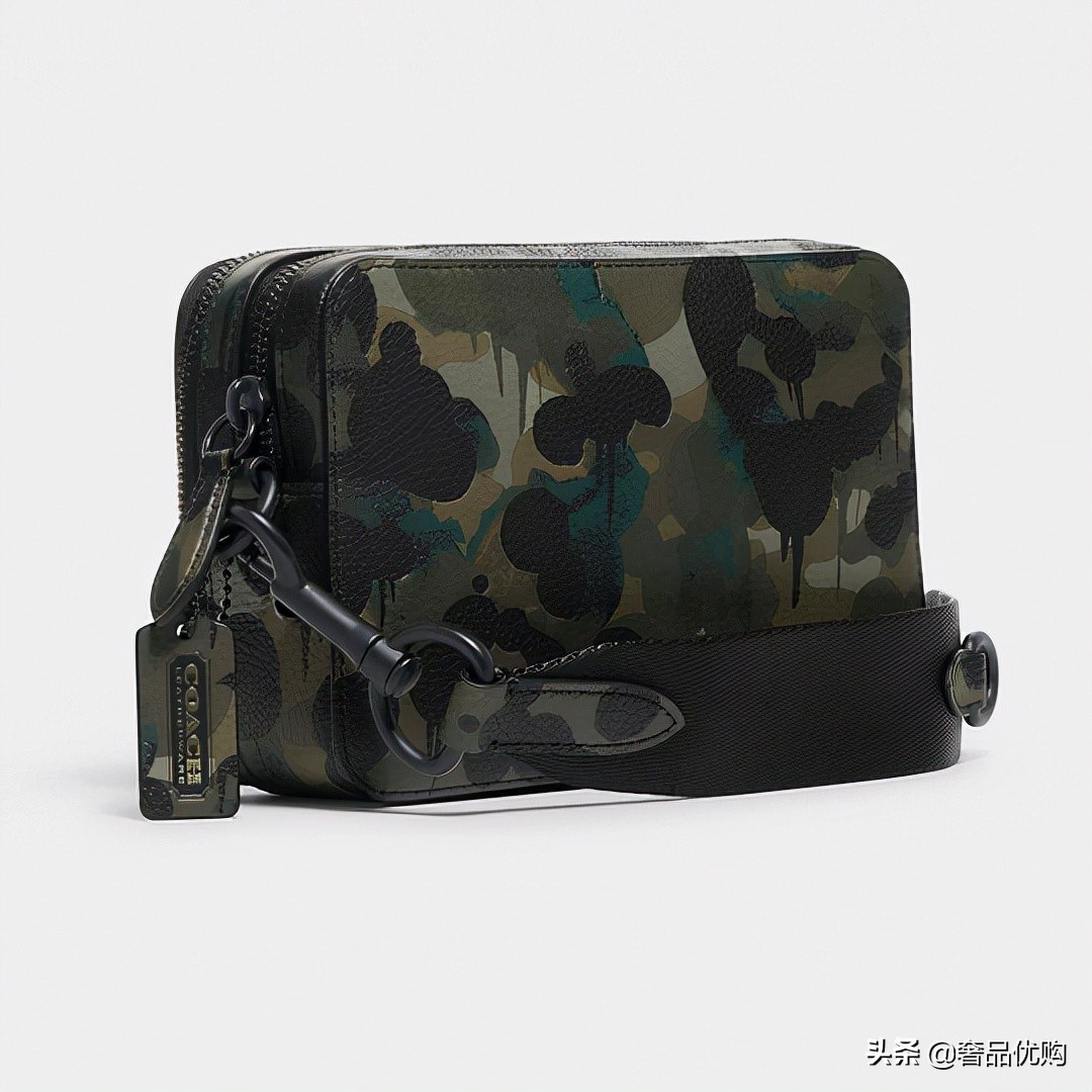 coach迷彩外套,coach最新早秋款卫衣