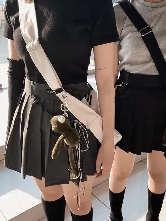 BM风卷土重来，美式街头+复古英伦的风俘获万千少女们的心