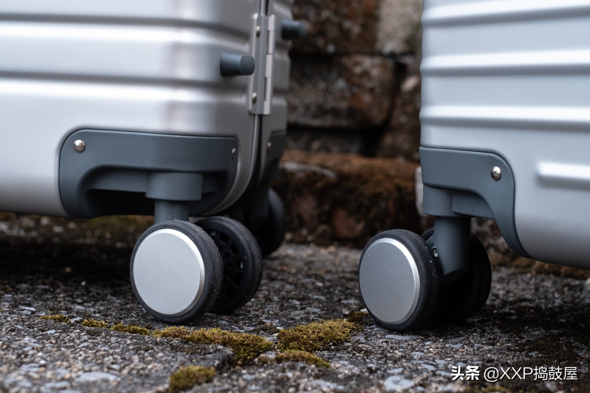 钛镁合金旅行箱,京东京造旅行箱的东西质量怎么样