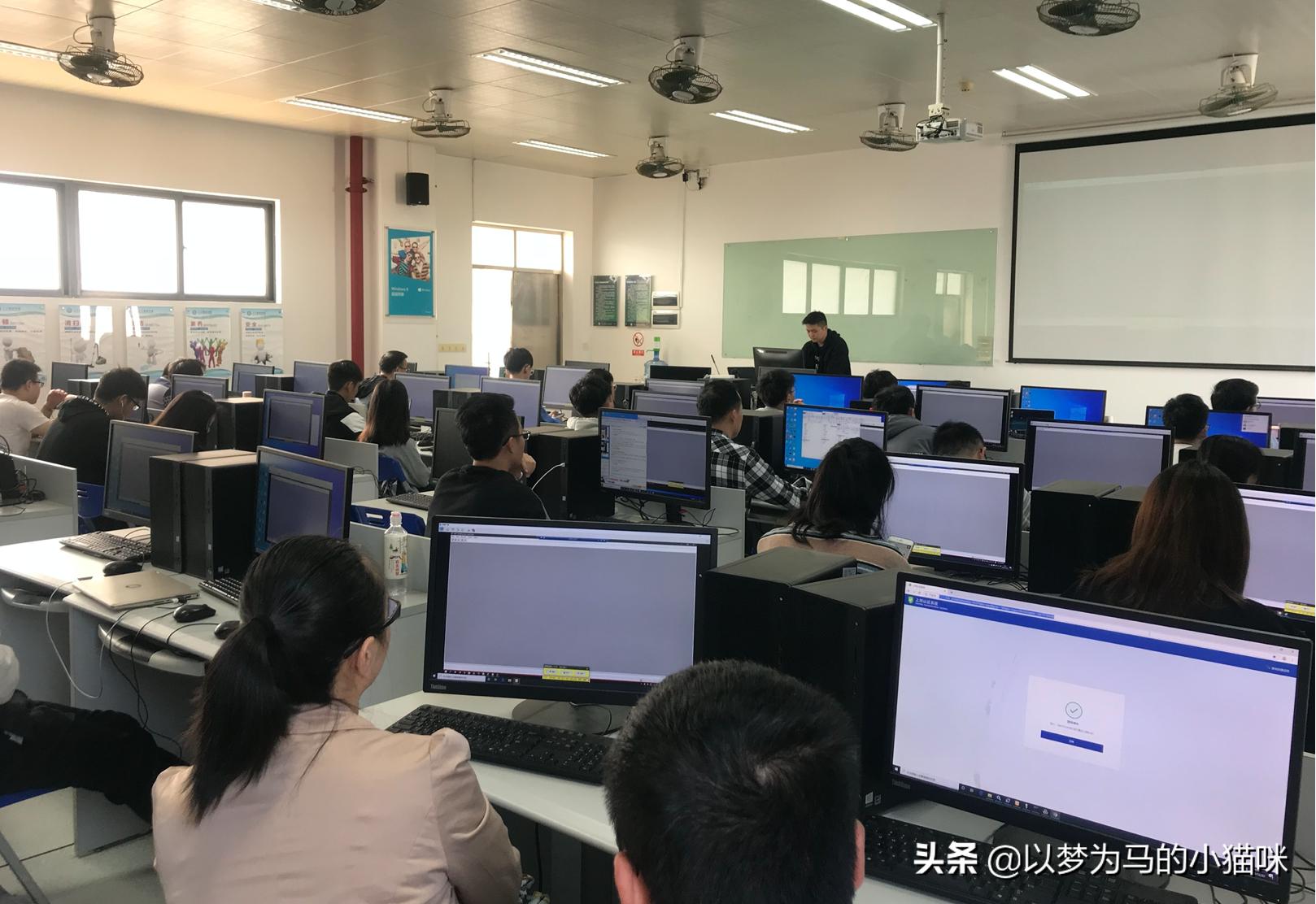 适合二本报考专业,就业比较稳定的二本专业