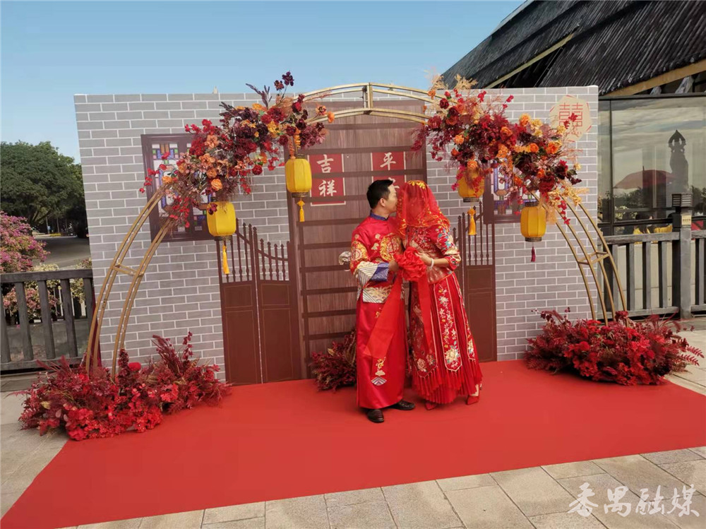 爱的莲（涟）漪美的绽放｜第21届番禺青年集体婚礼在莲花山旅游区举行