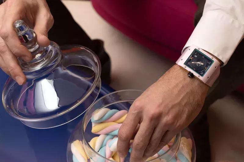 腕表盘点六款烂大街的手表,稀奇古怪的十款手表品牌