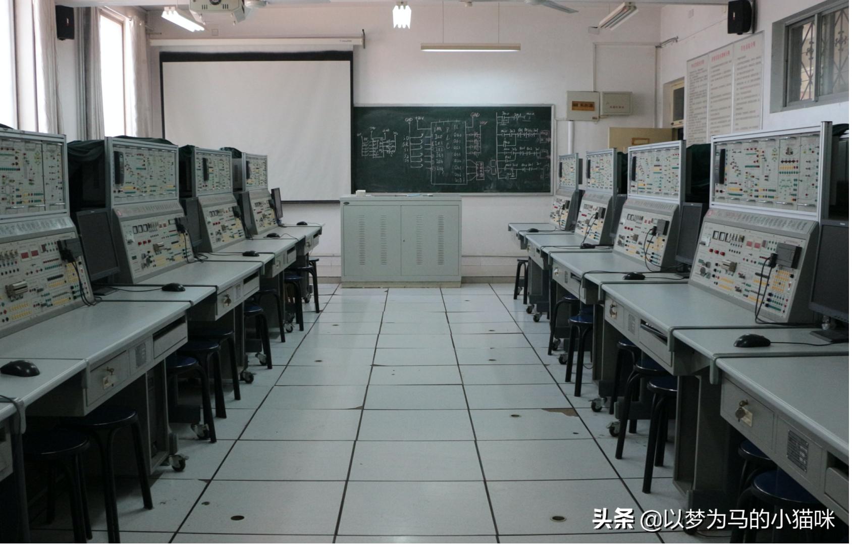 前景最好的十大专业推荐,最受文科学生青睐的十大专业