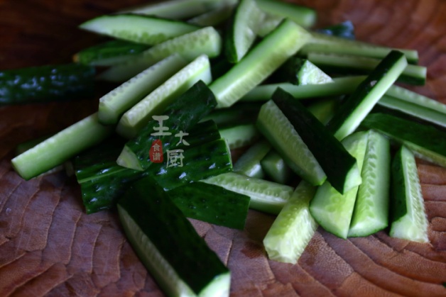 腌黄瓜咸菜的正宗做法,腌黄瓜咸菜的正确做法