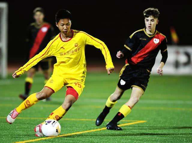 国青队输泰国空门不进,国家队输给泰国