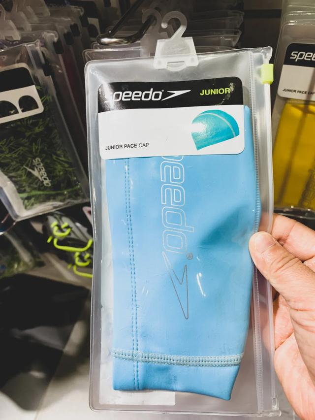 带宝宝游泳用什么泳镜,儿童初学游泳需要买泳帽吗