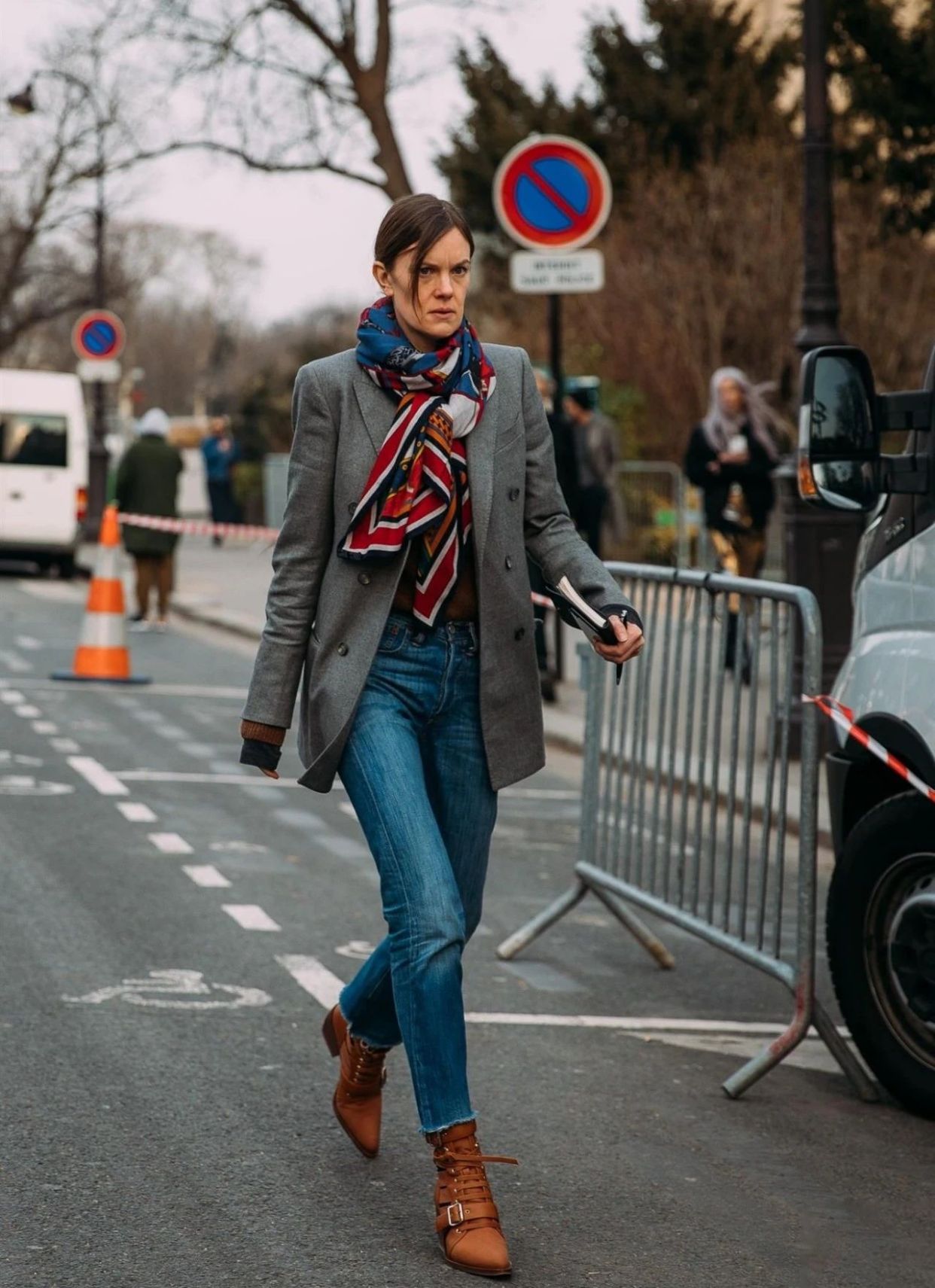 有文化的人应该怎么去说话,有文化的人该如何穿搭衣服