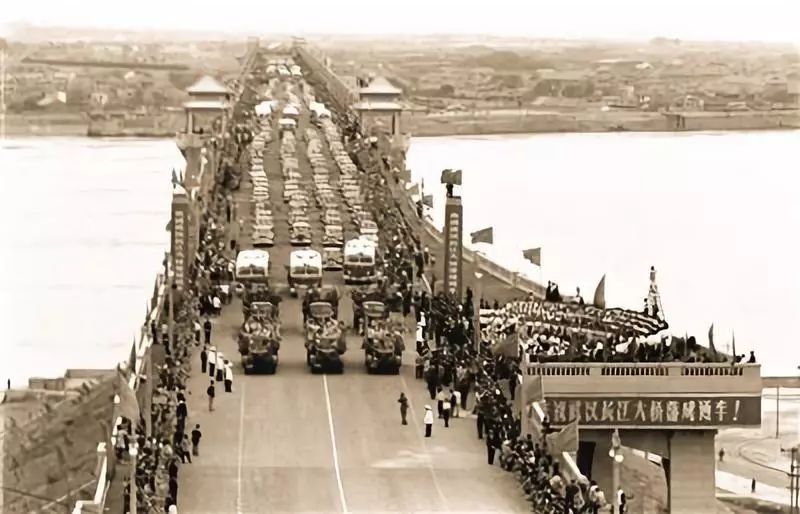 一入武汉热血腾,从此爱上这座城