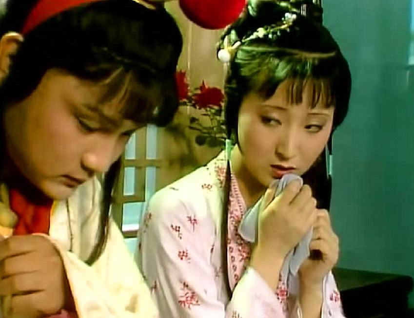 林黛玉送给贾宝玉三样礼物,林黛玉送给贾宝玉两个香囊