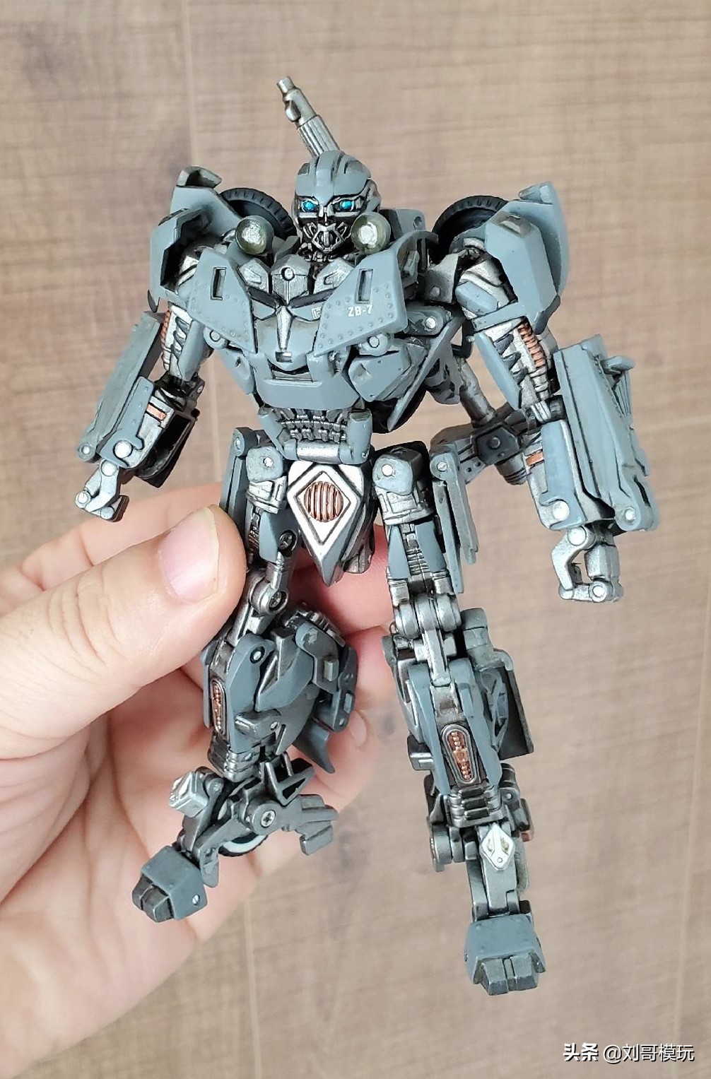 tw大黄蜂测评,tw二战大黄蜂军绿色