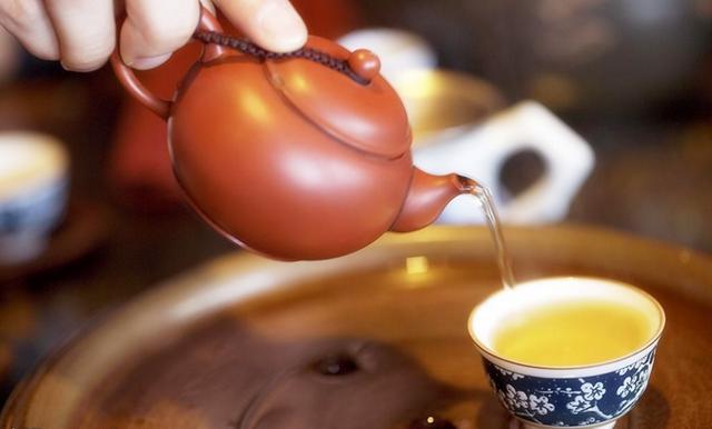 经常喝茶的人身体有什么味道,经常喝茶的人更显年轻