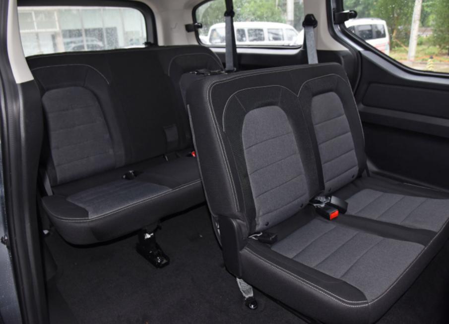 五菱宏光新款征程二手车,五菱新征程2022款价格