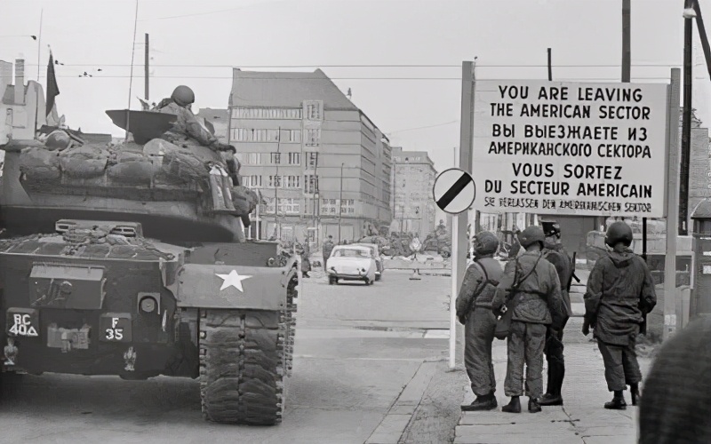 冷战最前线的魅影巨星，T110E4“冲撞少校”3D风格出击