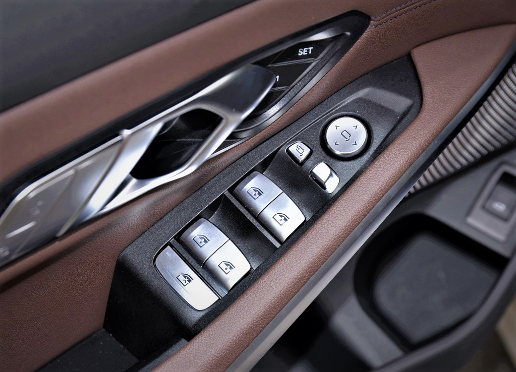 超酷高科技车,超酷科技风的车