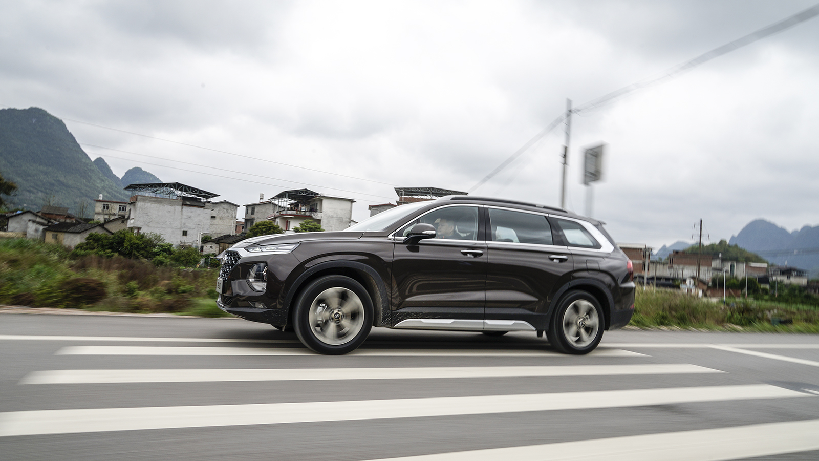 第四代胜达是什么车型,换装2.0t发动机多少钱