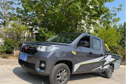 霸道v85.7落地价,瑞虎7plus1.5落地价