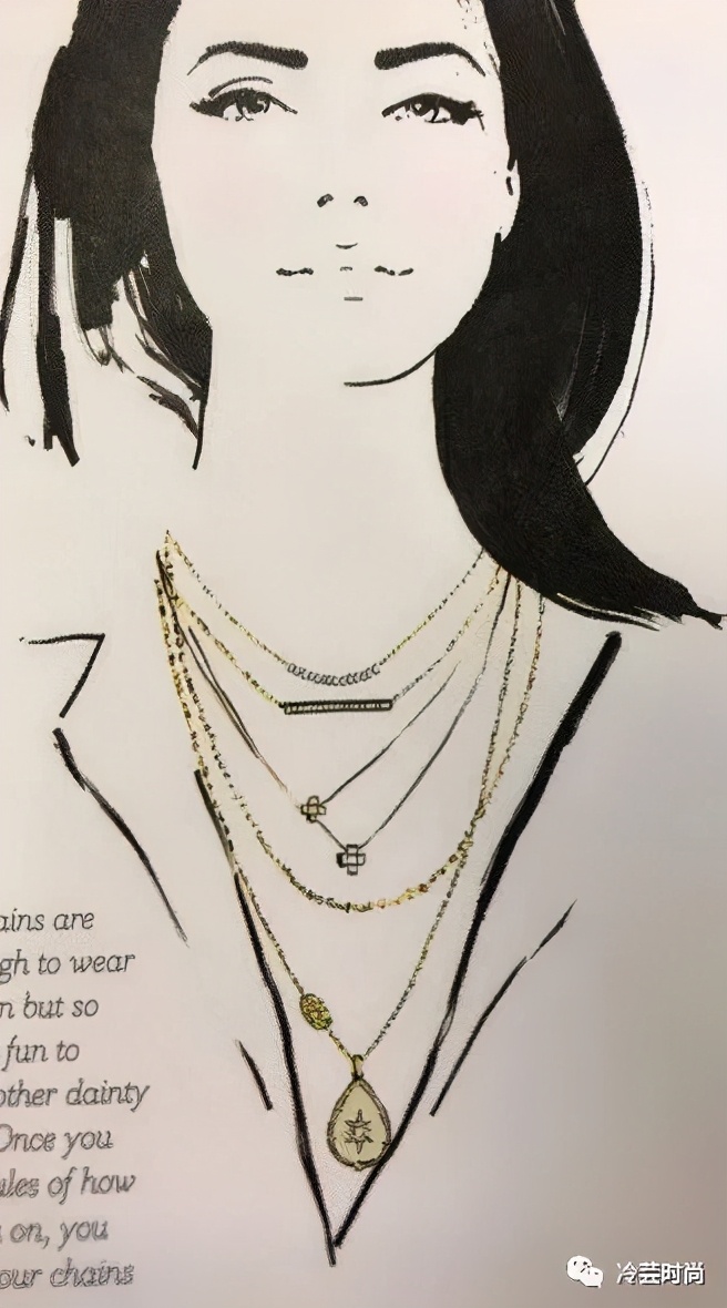 项链的活动扣佩戴方法,项链的佩戴要讲究八大搭配技巧