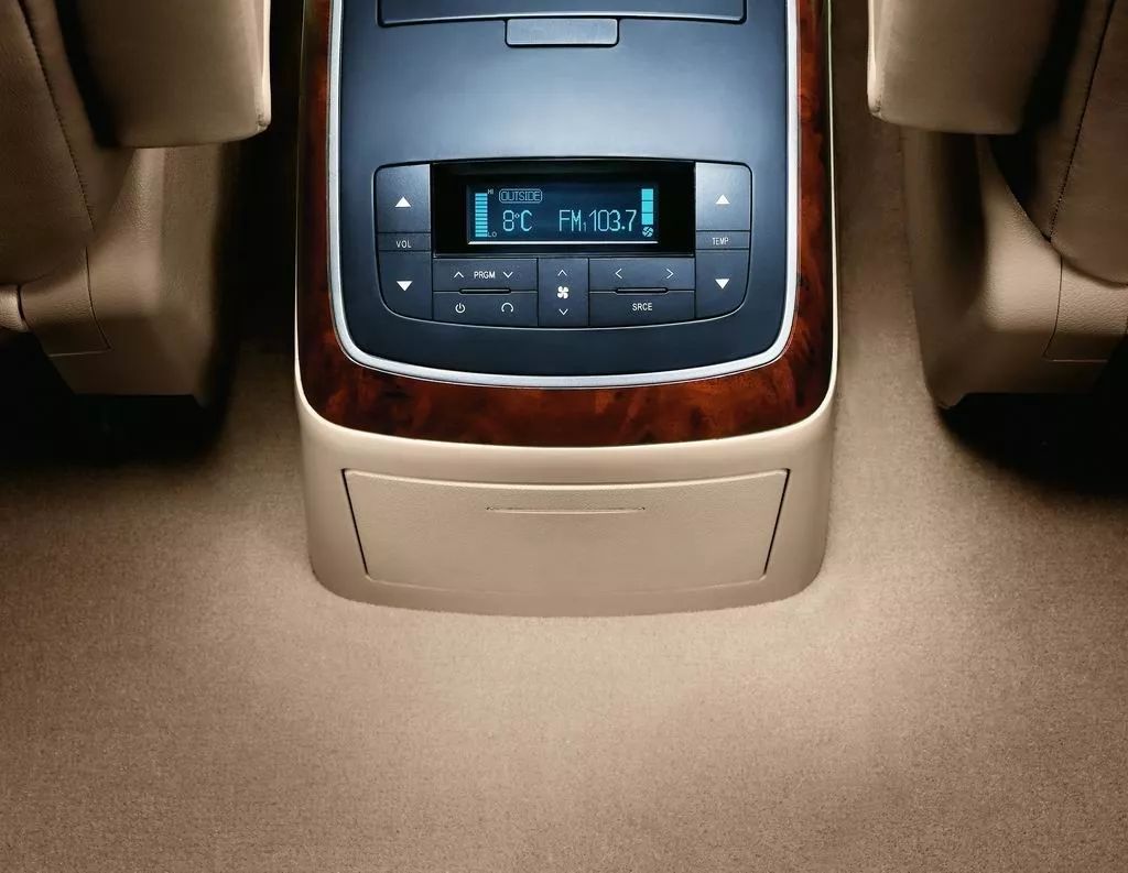 传祺车型gl8,传祺gl82016