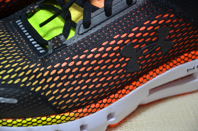 安德玛跑步鞋hovr5,安德玛hovrinfinite4跑步鞋