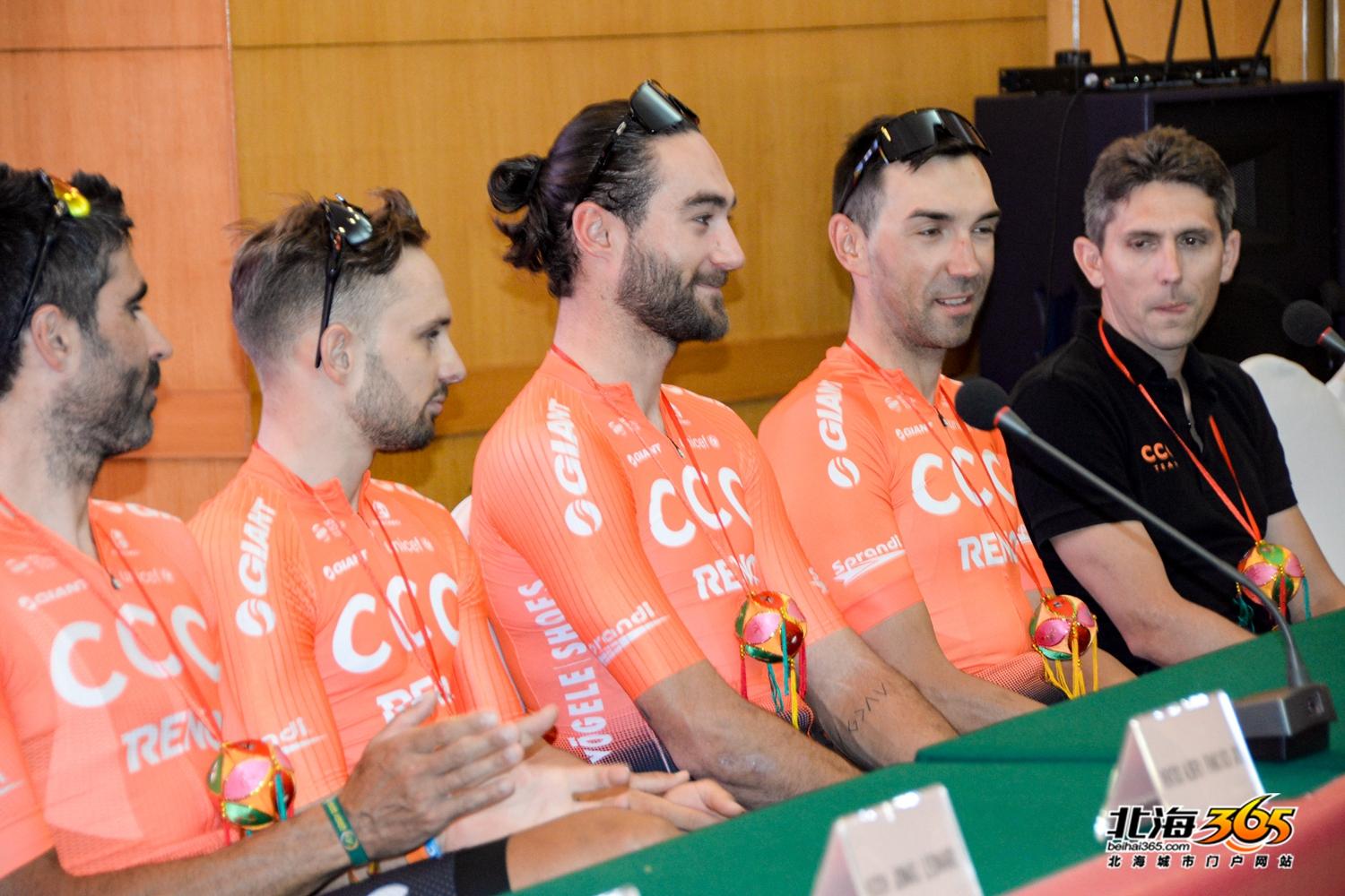 零距离接触环广西明星车手，个个一米八五，人靓身材好（多图）