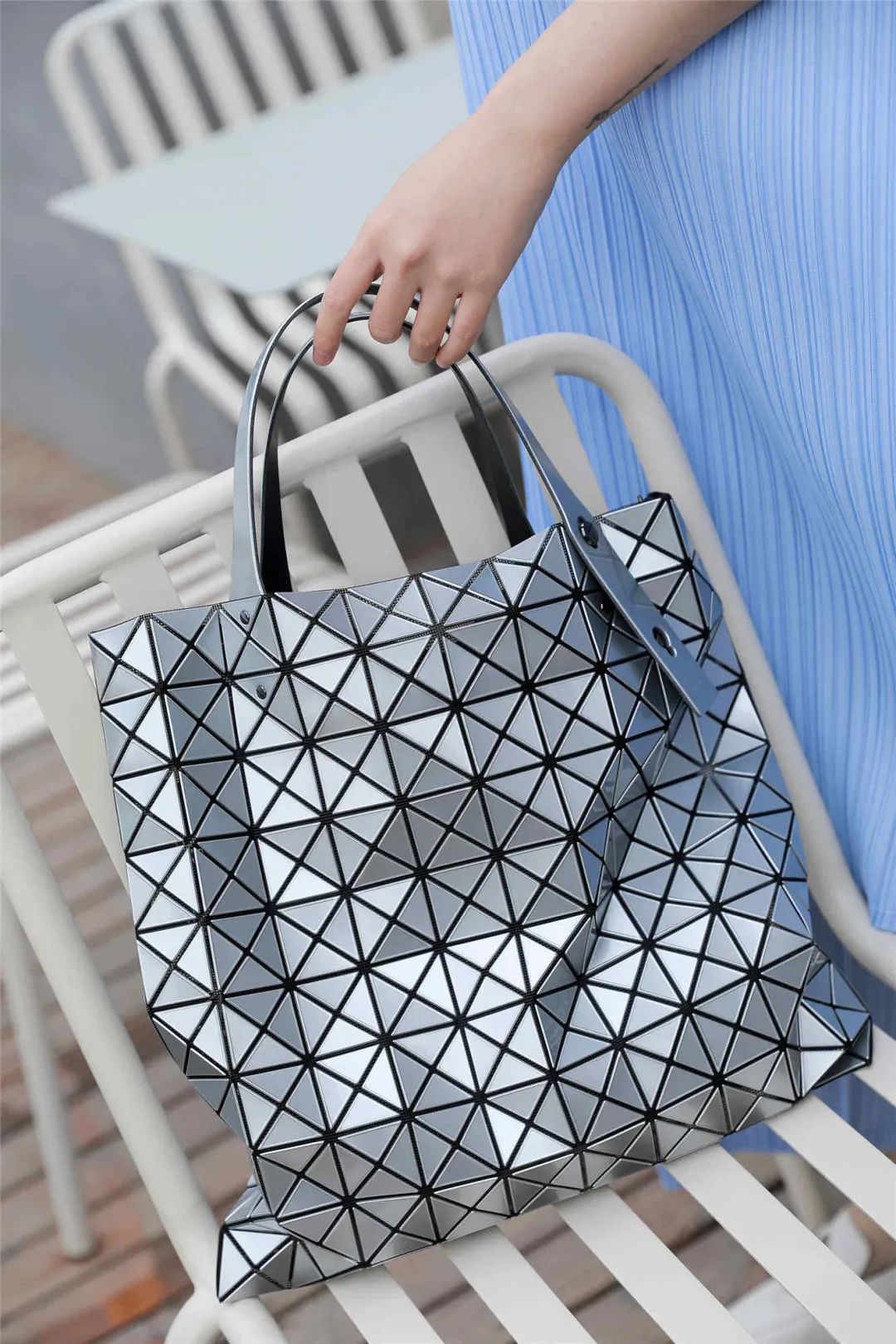 初入职场质感包包推荐,三宅一生包包属于什么档次的包包