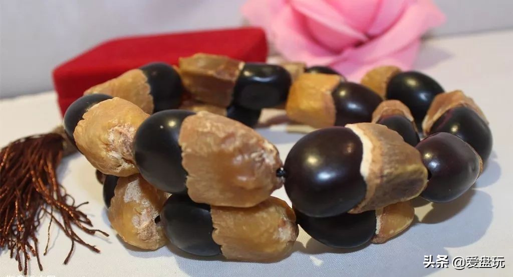 滴血莲花菩提子盘玩10年效果图,最简单菩提盘玩方法