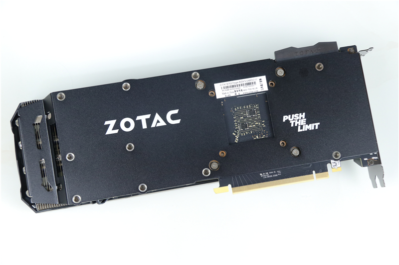 光追版《我的世界》初体验，索泰RTX2070s默频很能打