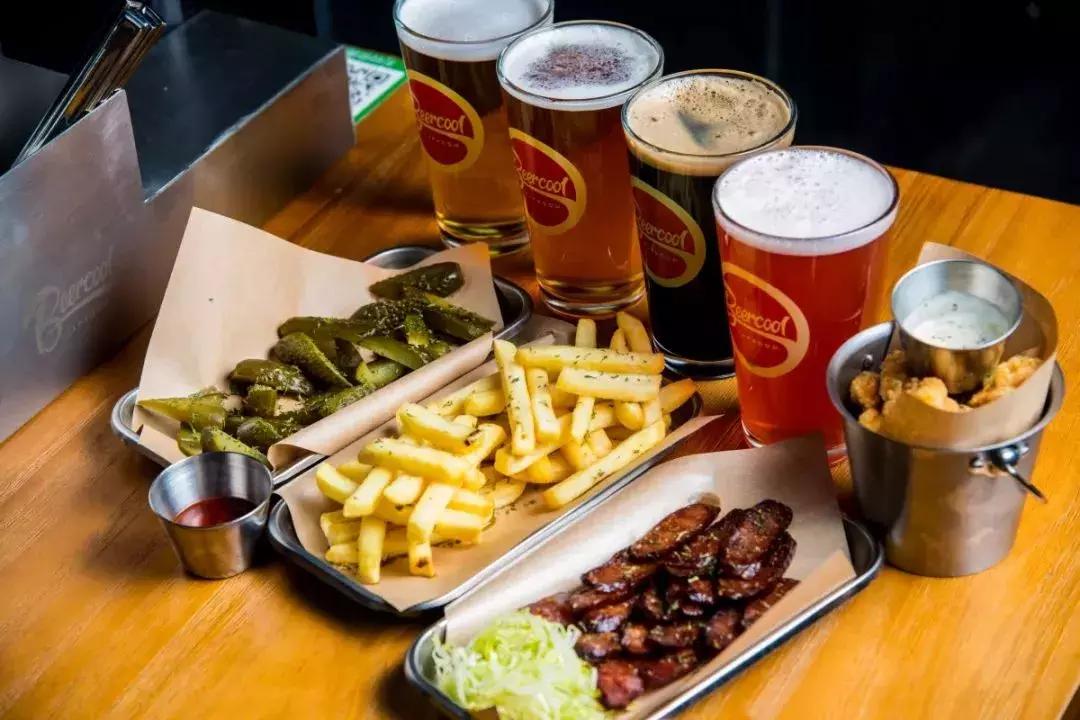 感恩不用花大钱！还有免单机会！天津这条街要火了……