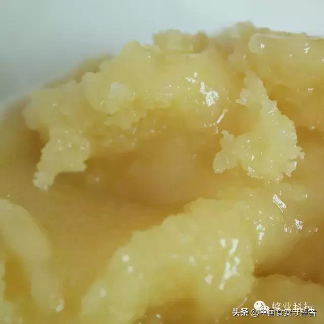 什么样的蜂蜜容易结晶,蜂蜜结晶是上面的好还是下面的好