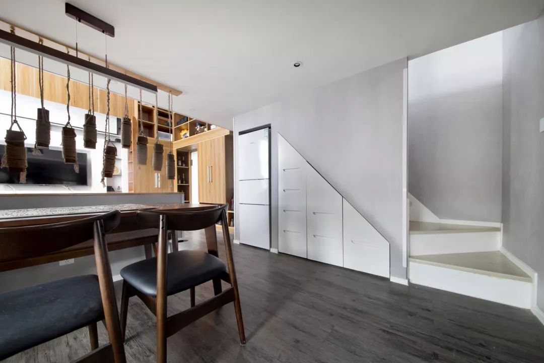 100平精致小户型温馨小屋日常,极简风格复式小公寓