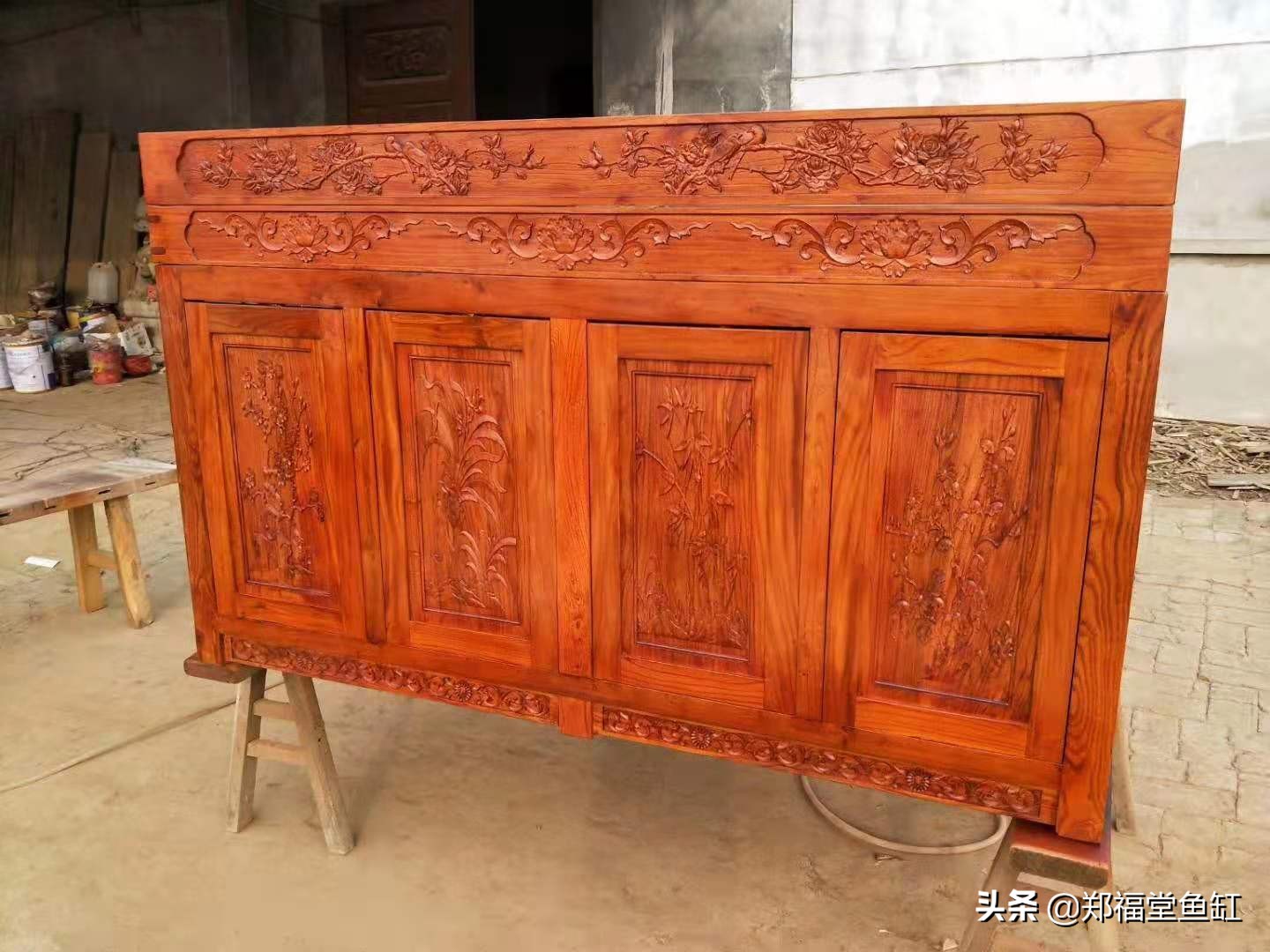 鱼缸线上线下买哪个便宜,买鱼缸一般包邮吗