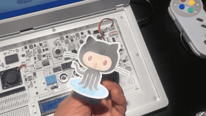 软硬件结合,内置教程浅学易懂,程序员爸爸体验壳乐派编程学习机