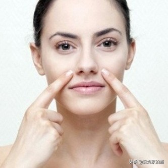 法令纹怎么解决最显老,法令纹显老10岁三种方法帮助改善