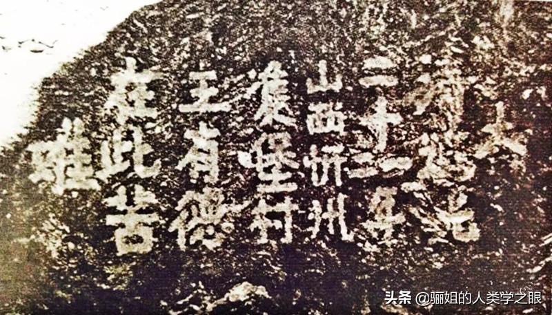 老太太戴金镯子安全吗,老奶奶戴了60年的玉镯