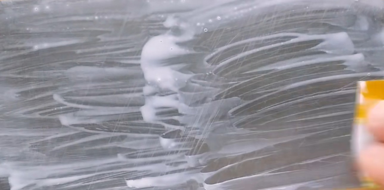 牙膏怎么正确扔掉,牙膏用完先别扔这样用更方便