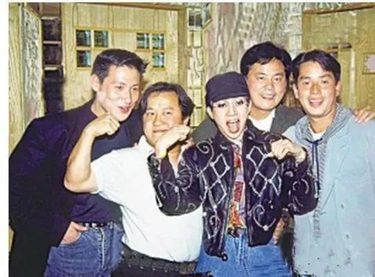 陈百祥古装美女,陈百祥哪年结婚