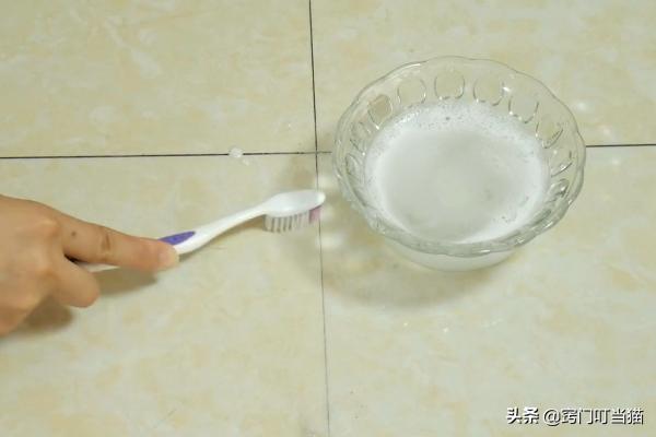 美缝瓷砖缝隙发黑怎么办,厨房灶台瓷砖缝隙发黑怎么处理